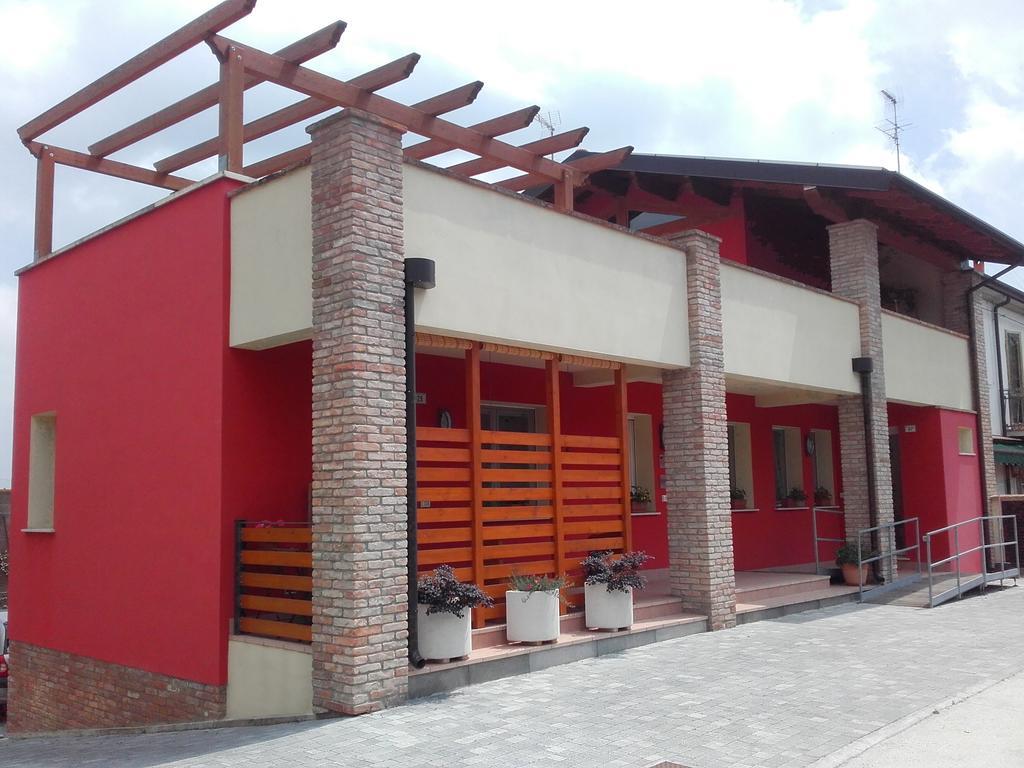 La Via Del Volano Hotel Кодигоро Екстериор снимка